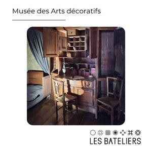 Secrétaire encastré de la chambre de la lectrice